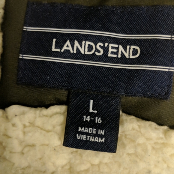 Lands End Coat - Picture 5 of 9